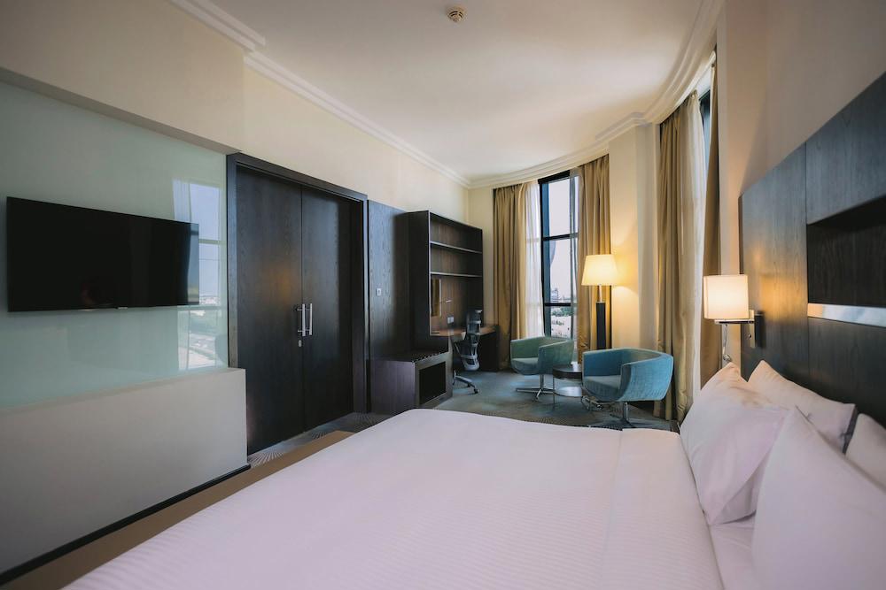 Holiday Inn Abu Dhabi