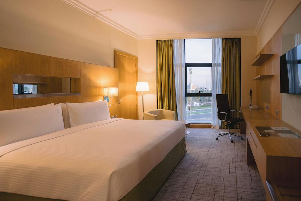 Holiday Inn Abu Dhabi