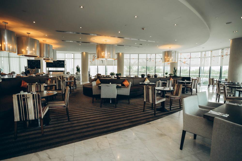 Holiday Inn Abu Dhabi