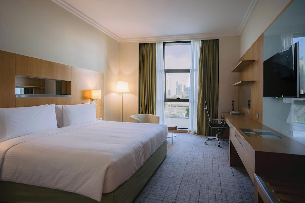 Holiday Inn Abu Dhabi