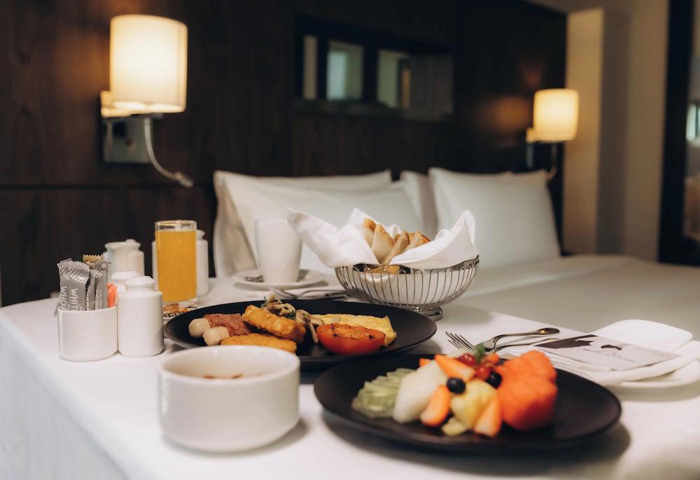 Holiday Inn Abu Dhabi