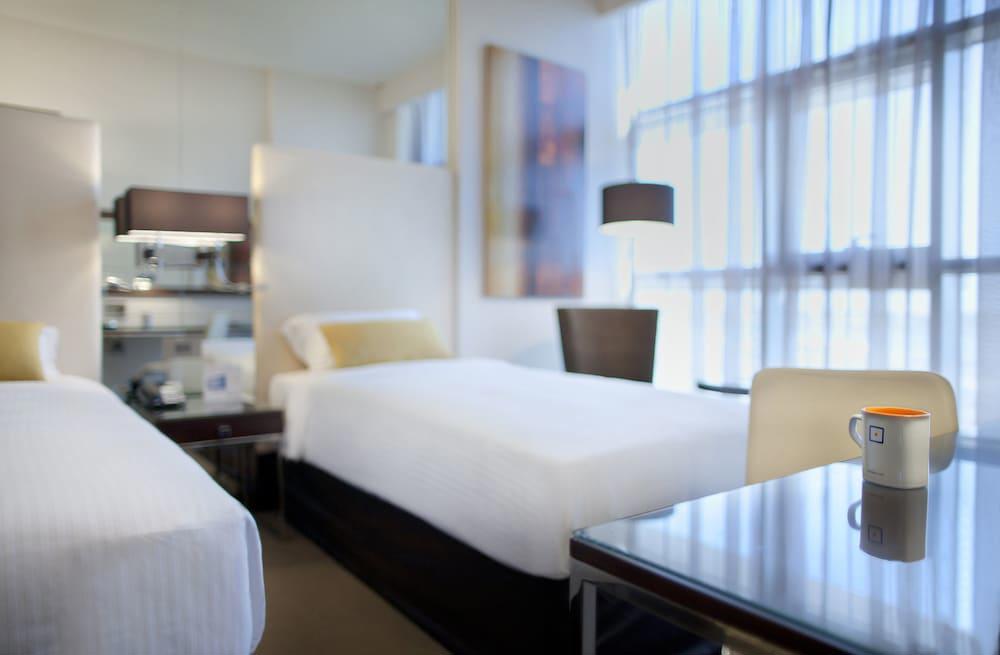 Centro Capital Centre by Rotana Hotel