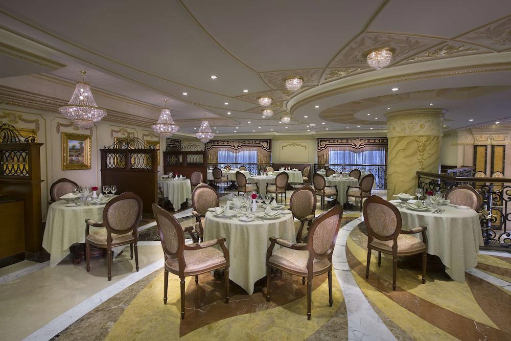 Royal Rose Hotel
