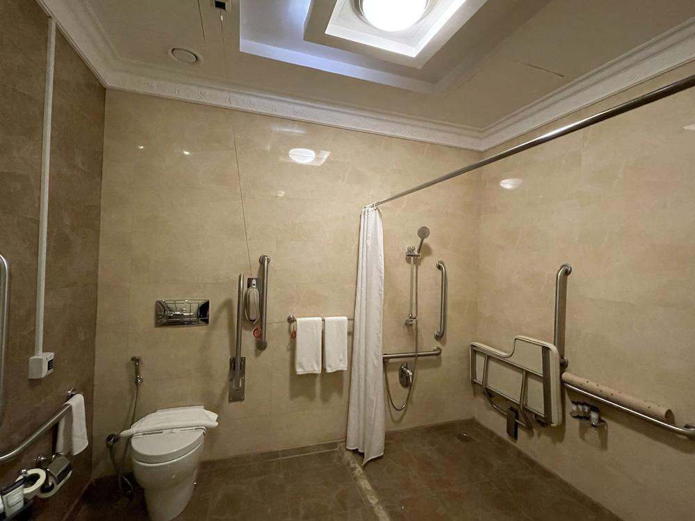 Royal Rose Hotel