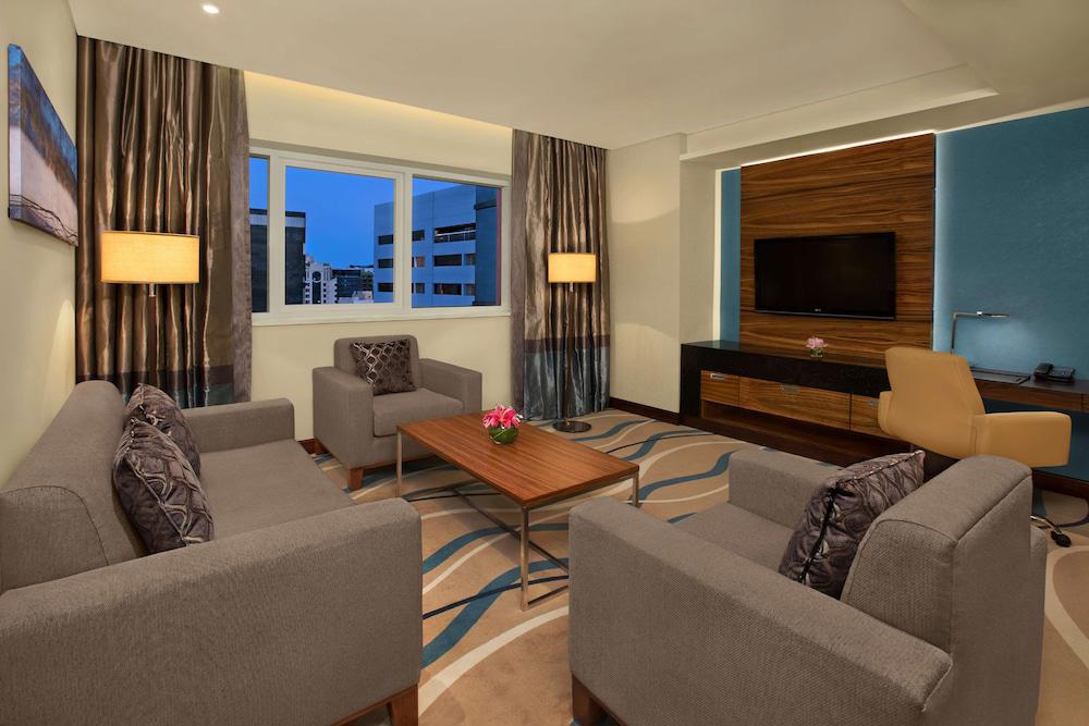Doubletree By Hilton Hotel & Residences Dubai Al Barsha
