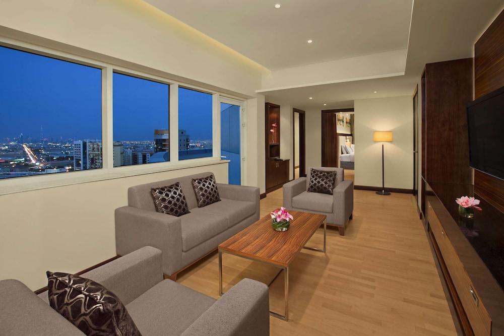 Doubletree By Hilton Hotel & Residences Dubai Al Barsha