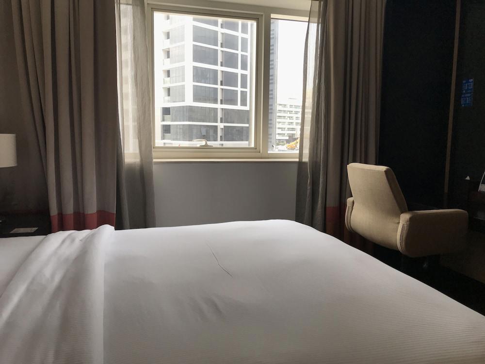 Doubletree By Hilton Hotel & Residences Dubai Al Barsha