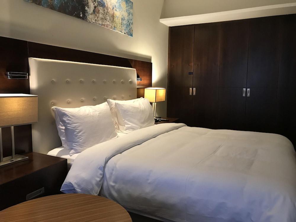 Doubletree By Hilton Hotel & Residences Dubai Al Barsha