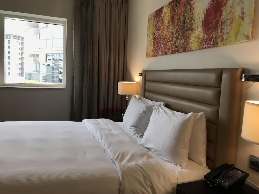 Doubletree By Hilton Hotel & Residences Dubai Al Barsha