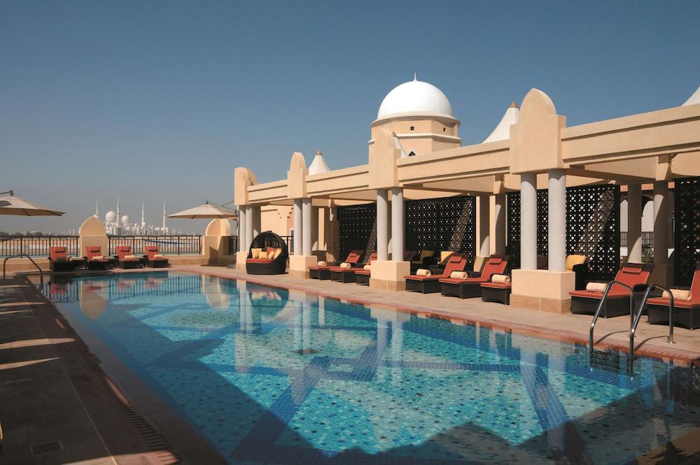 Shangri La Qaryat Al Beri