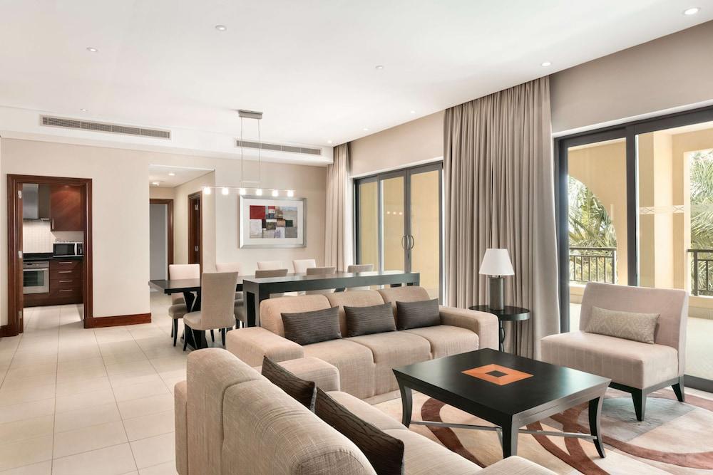Shangri La Qaryat Al Beri