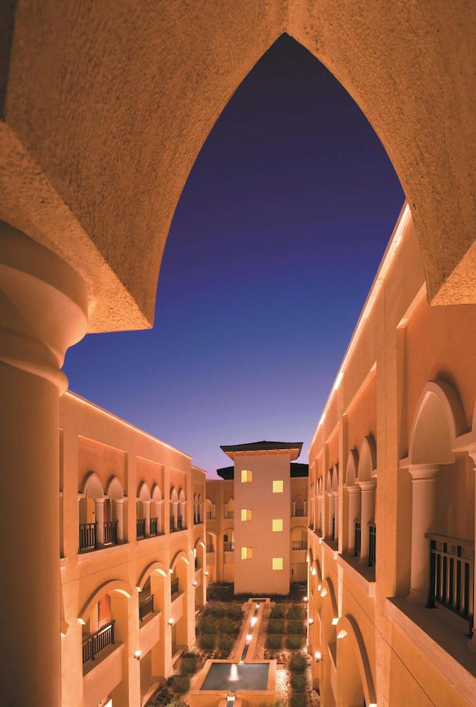 Shangri La Qaryat Al Beri