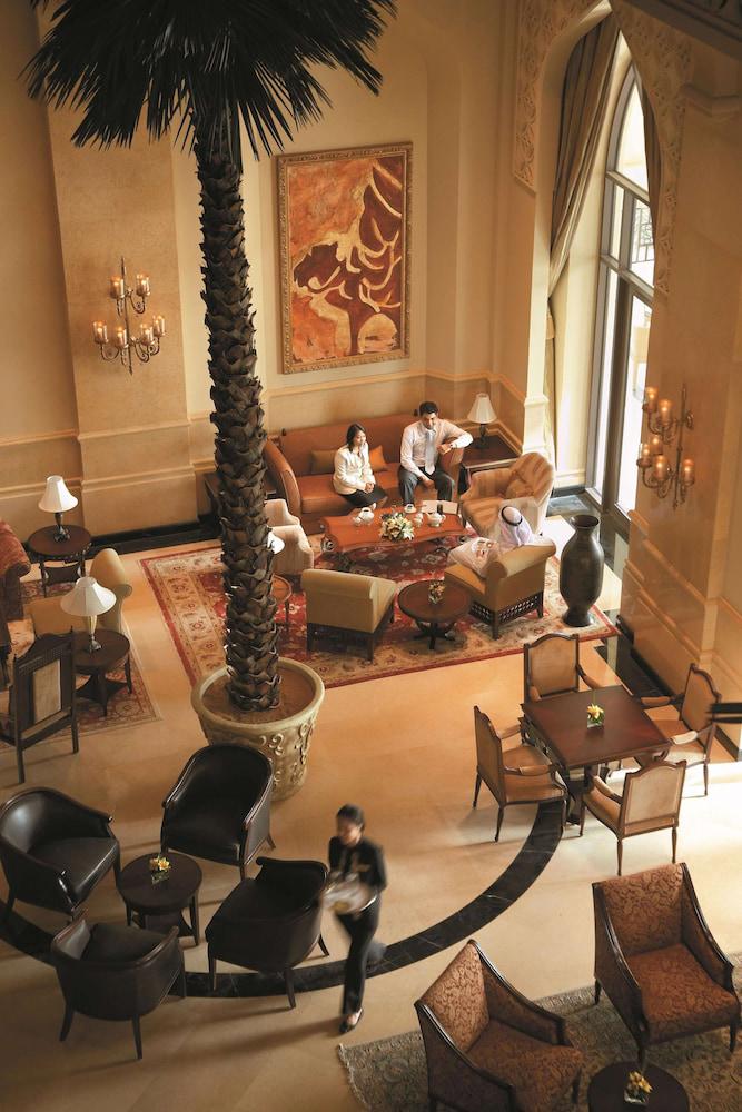 Shangri La Qaryat Al Beri