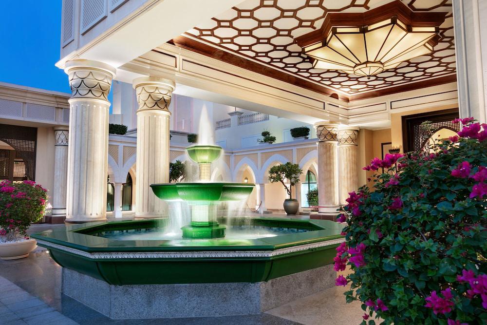 Shangri La Qaryat Al Beri