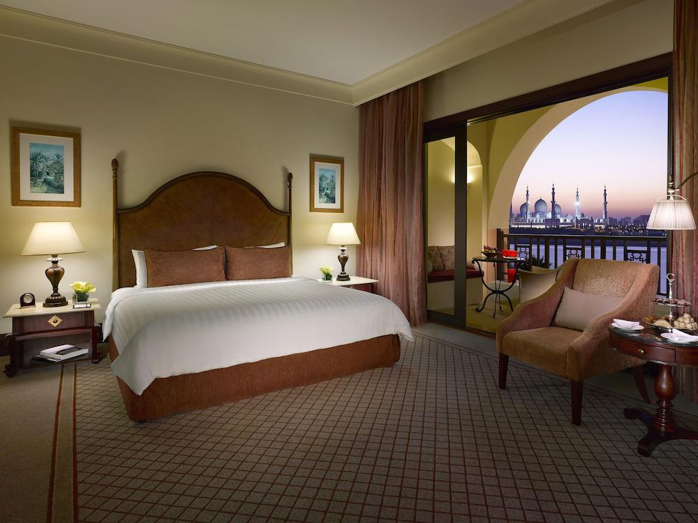 Shangri La Qaryat Al Beri