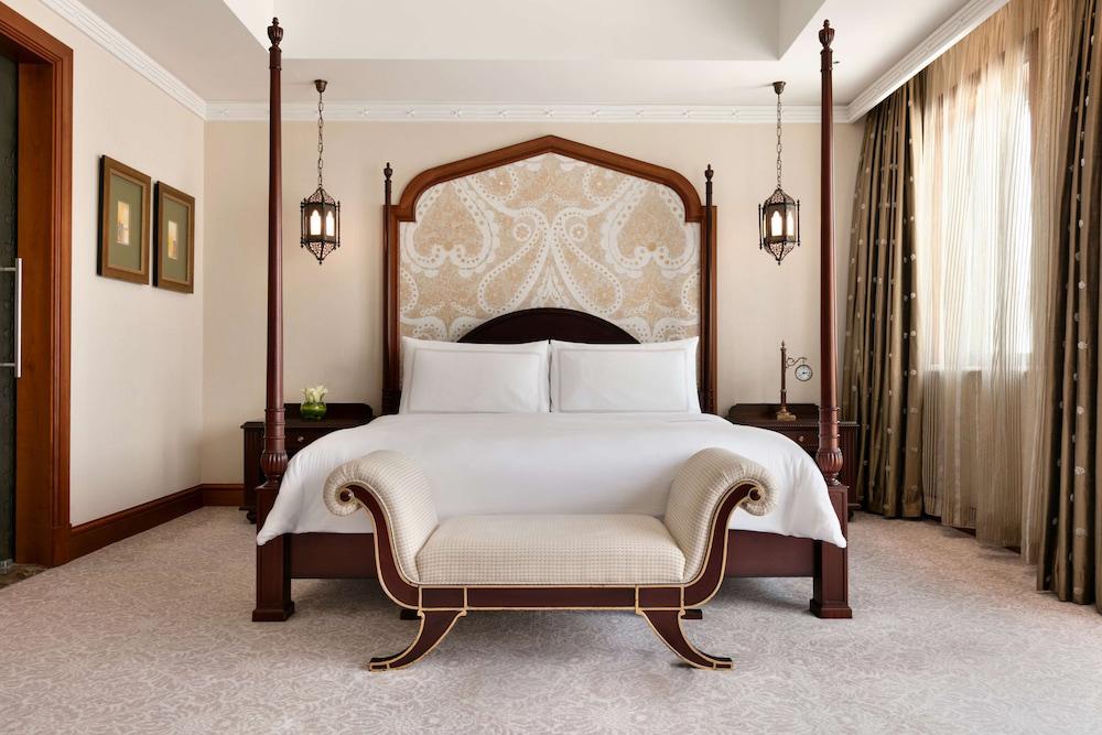 Shangri La Qaryat Al Beri