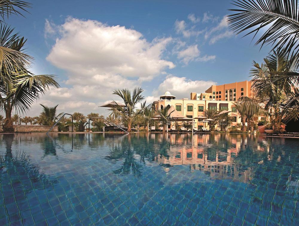 Shangri La Qaryat Al Beri