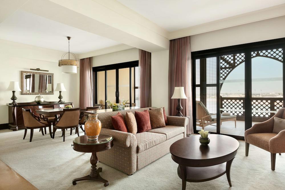 Shangri La Qaryat Al Beri