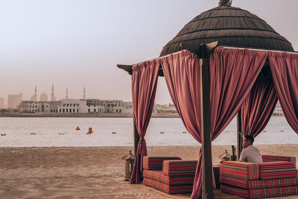 Shangri La Qaryat Al Beri