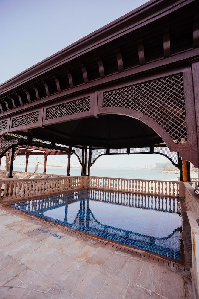 Shangri La Qaryat Al Beri