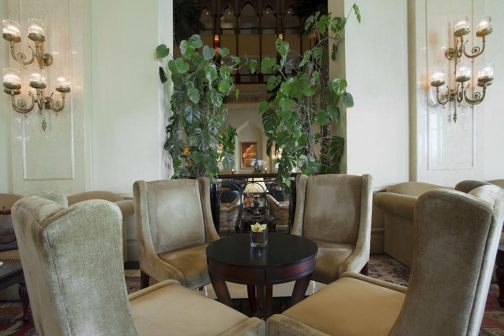 Shangri La Qaryat Al Beri