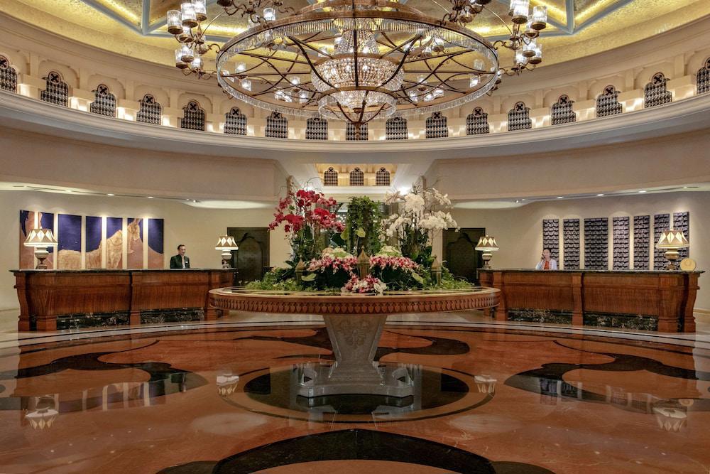 Shangri La Qaryat Al Beri