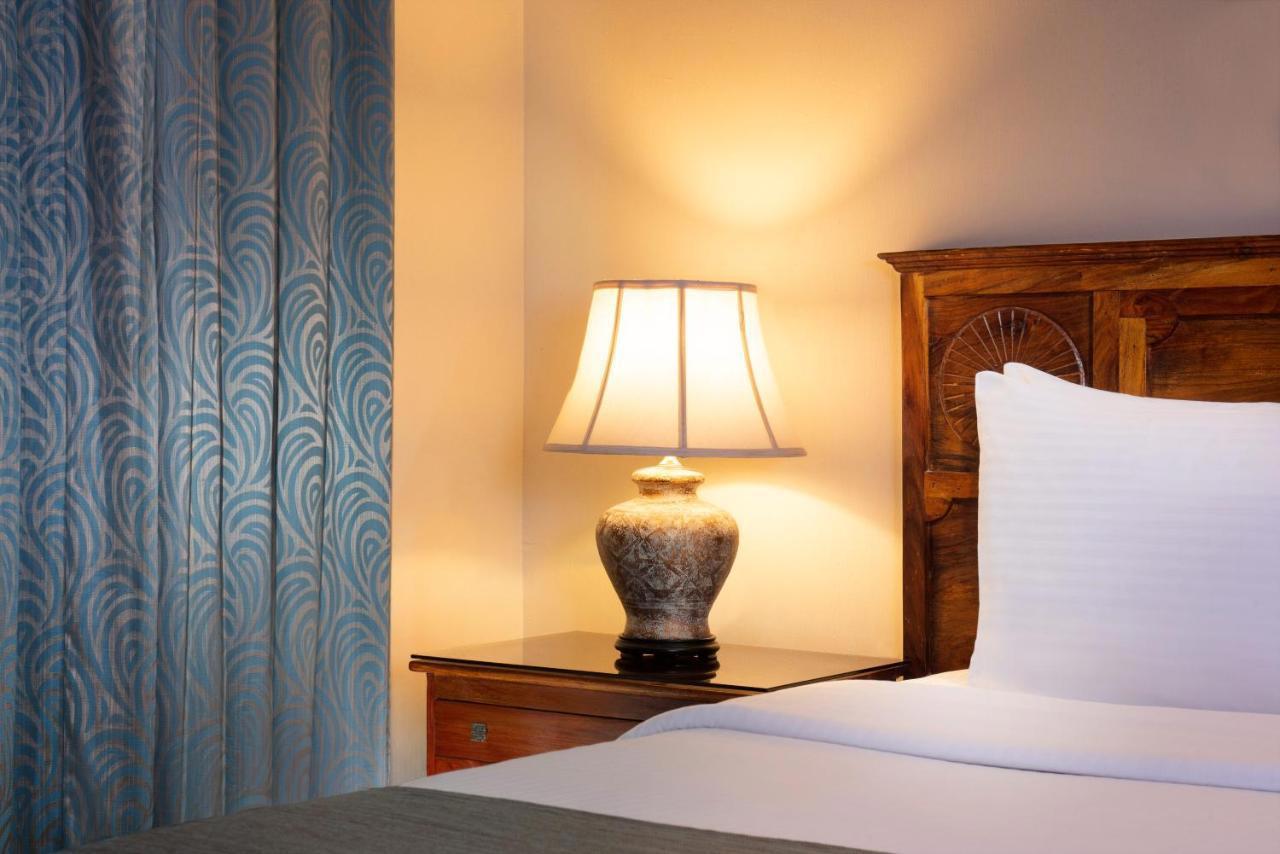 Al Hamra Village Hotel