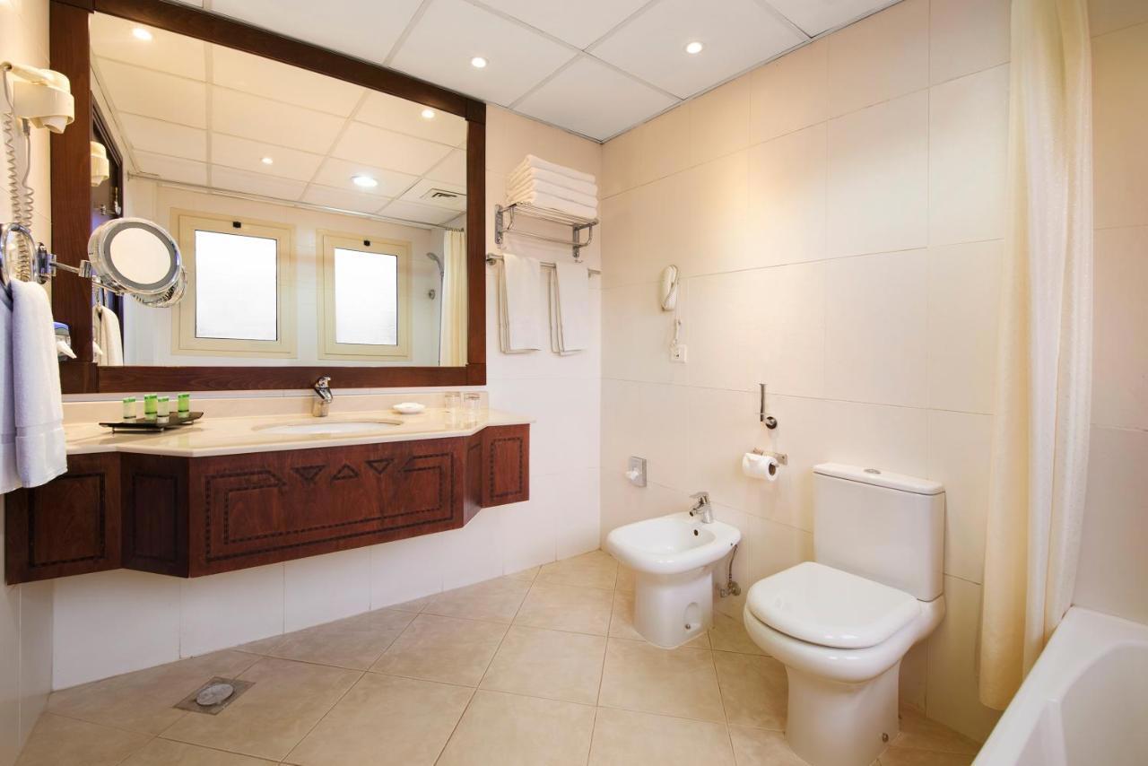 Al Hamra Village Hotel