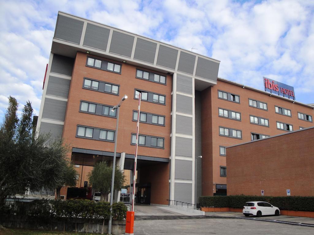 Ibis Fiera