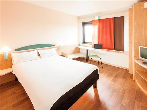 Ibis Fiera