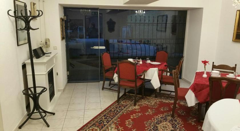 Marien-hof Appartment Hotel