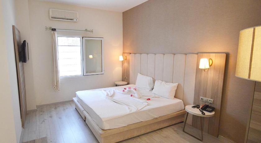 The Hotel 48