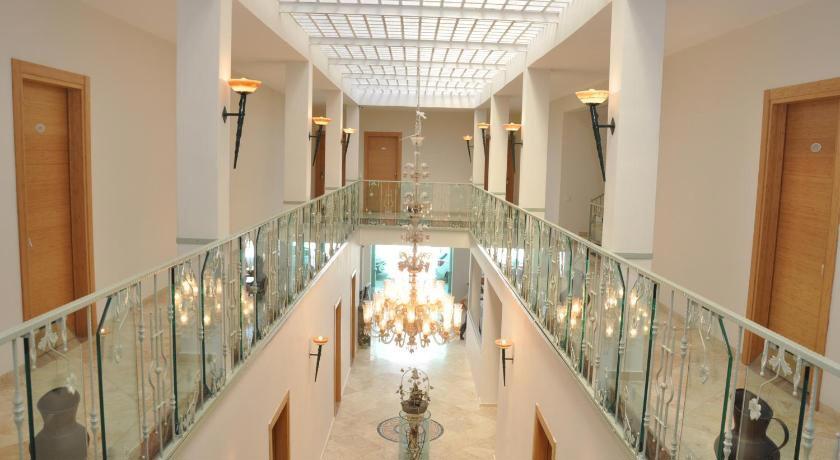The Hotel 48