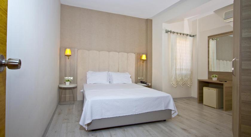 The Hotel 48