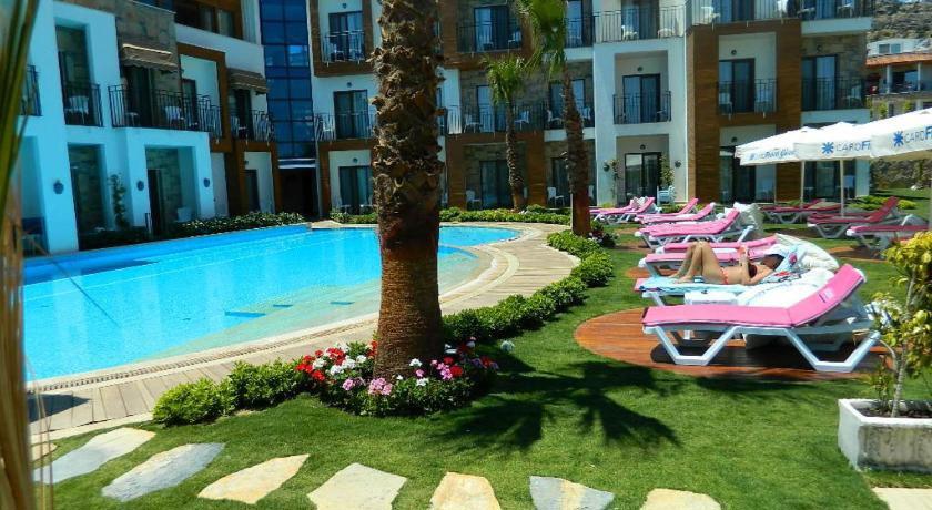 Liona Hotel