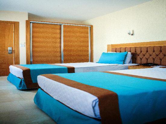 Majeste Hotel