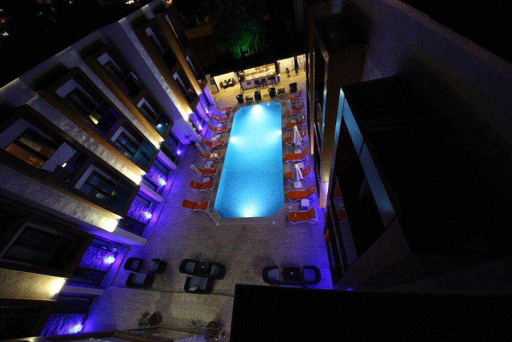 Majeste Hotel