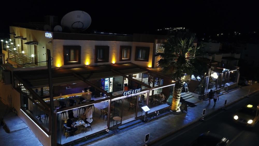 Majeste Hotel