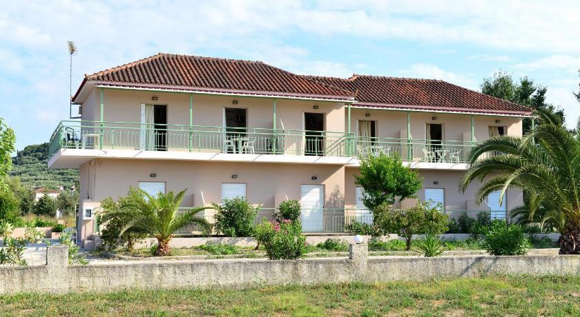 Alykanas & Antonis Studios Hotel