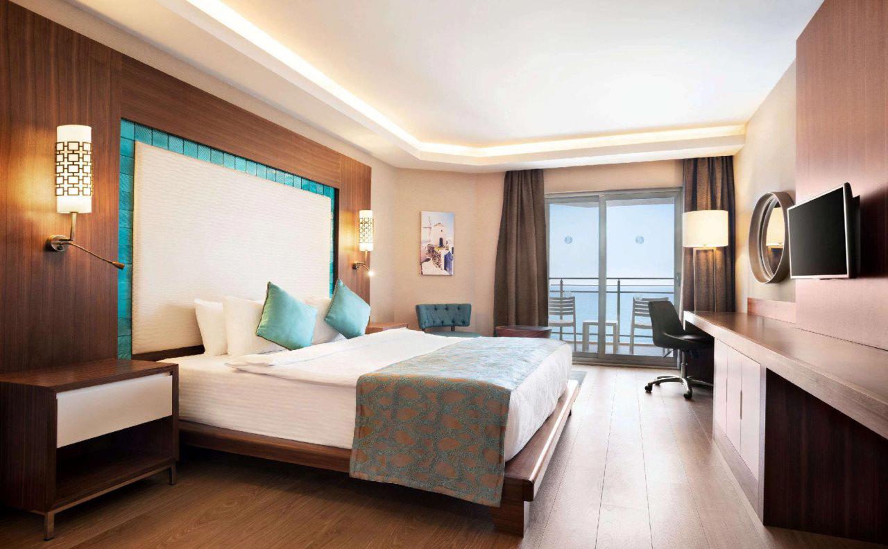 Ramada Hotel & Suites by Wyndham Kusadasi