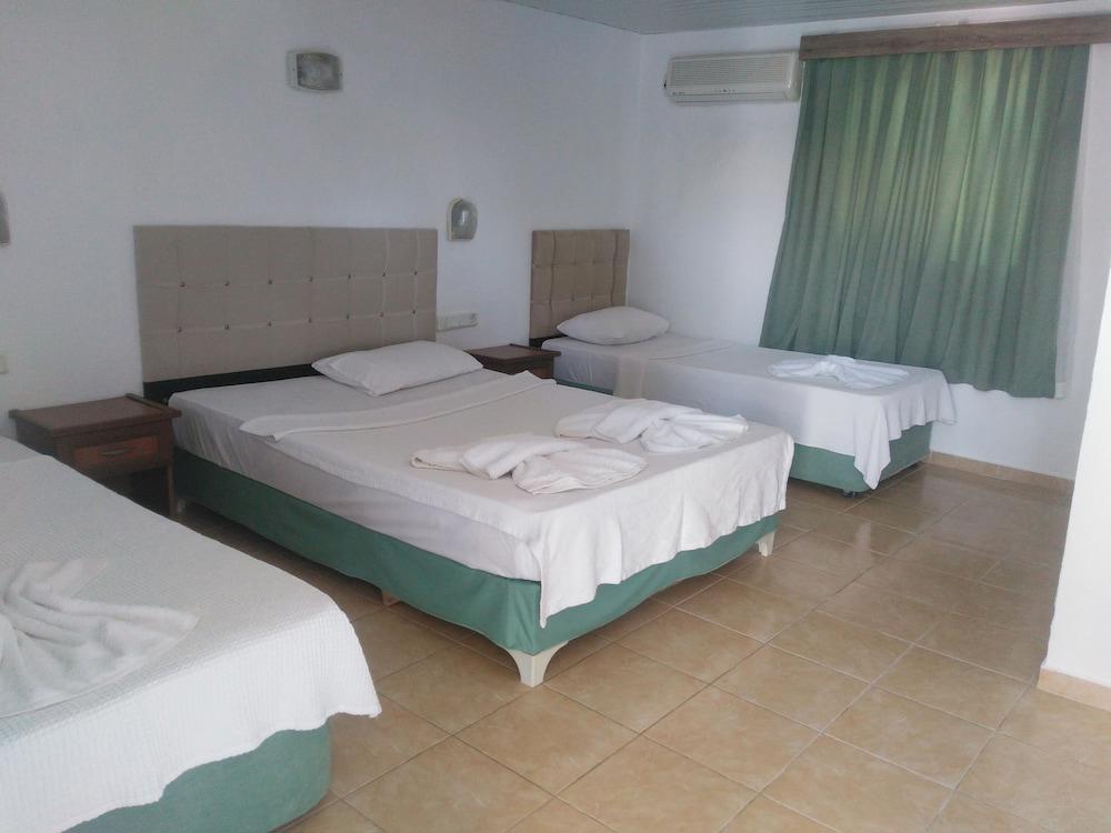 Ugur Beach Hotel