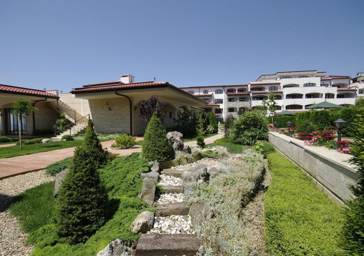 Casa Real Resort