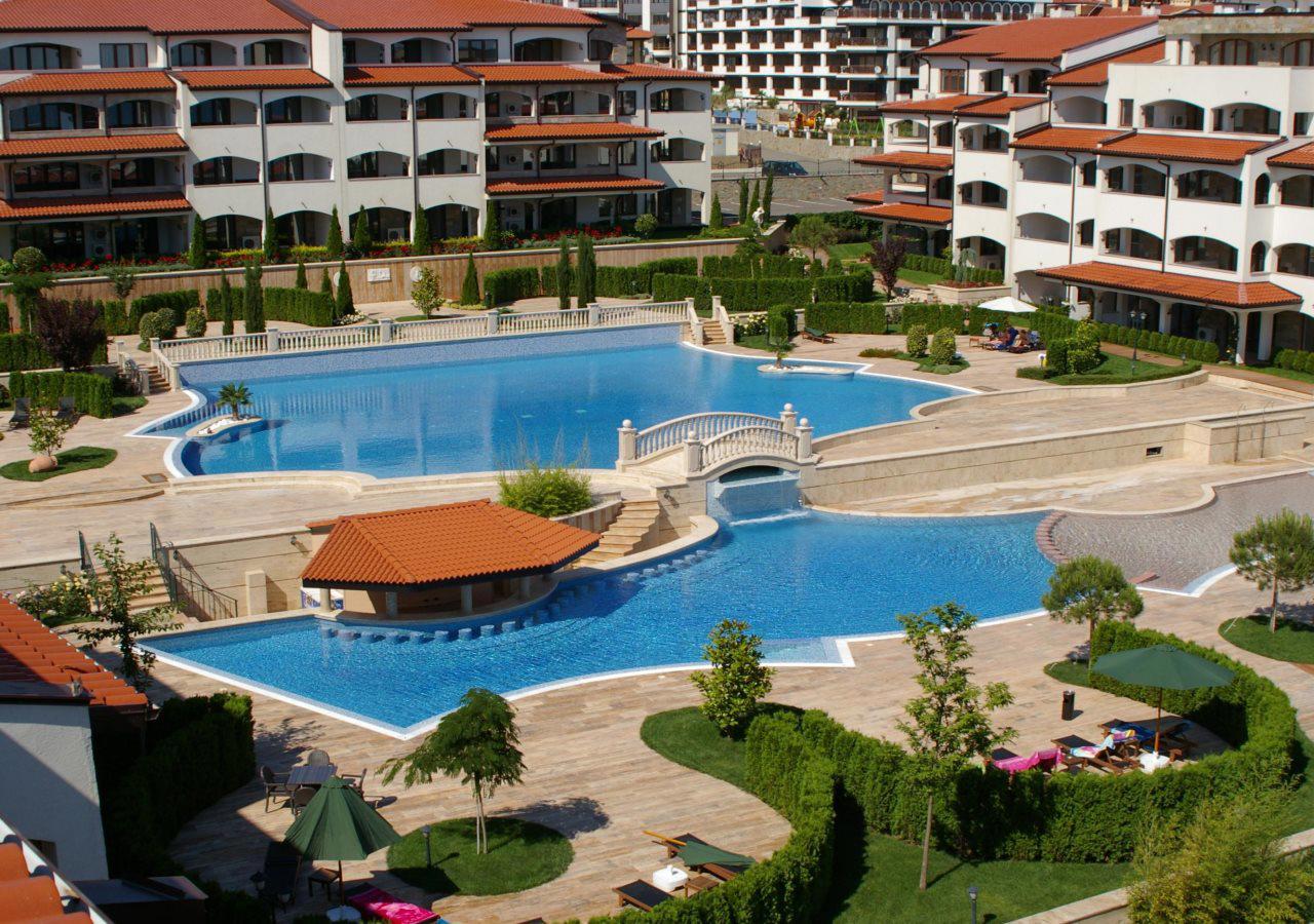 Casa Real Resort