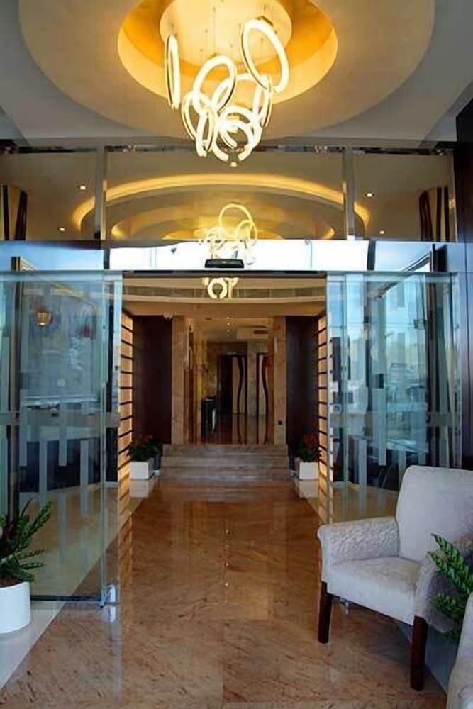 Ewan Tower Hotel Apartments