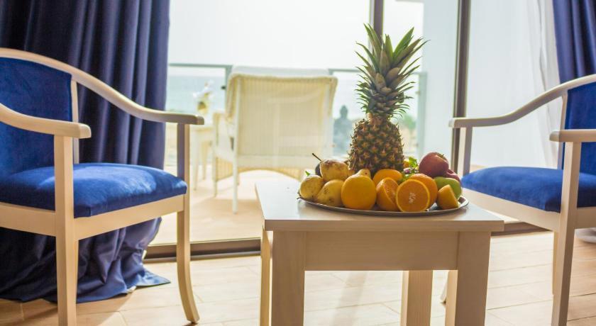 Hotel LIVVO Budha Beach