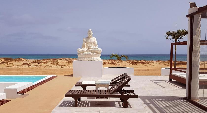 Hotel LIVVO Budha Beach