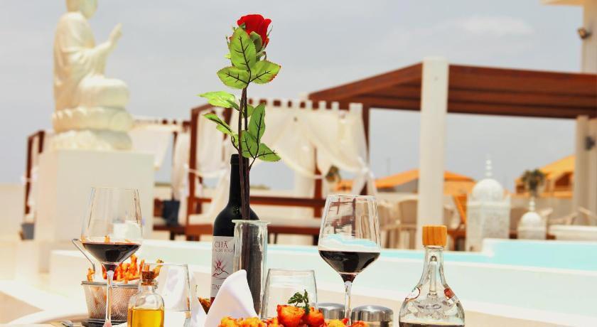 Hotel LIVVO Budha Beach