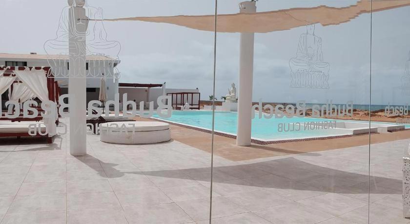 Hotel LIVVO Budha Beach