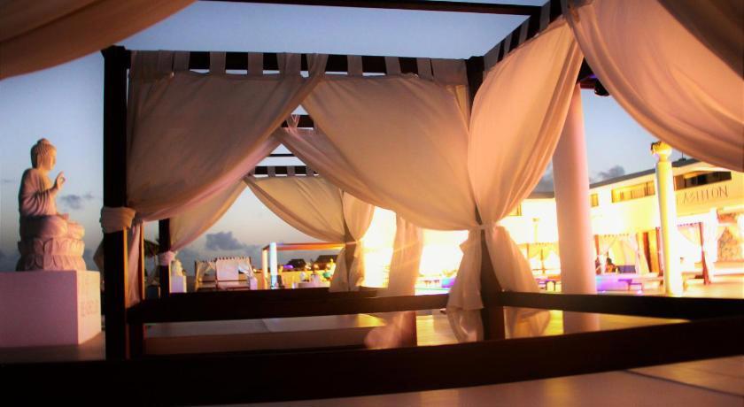 Hotel LIVVO Budha Beach
