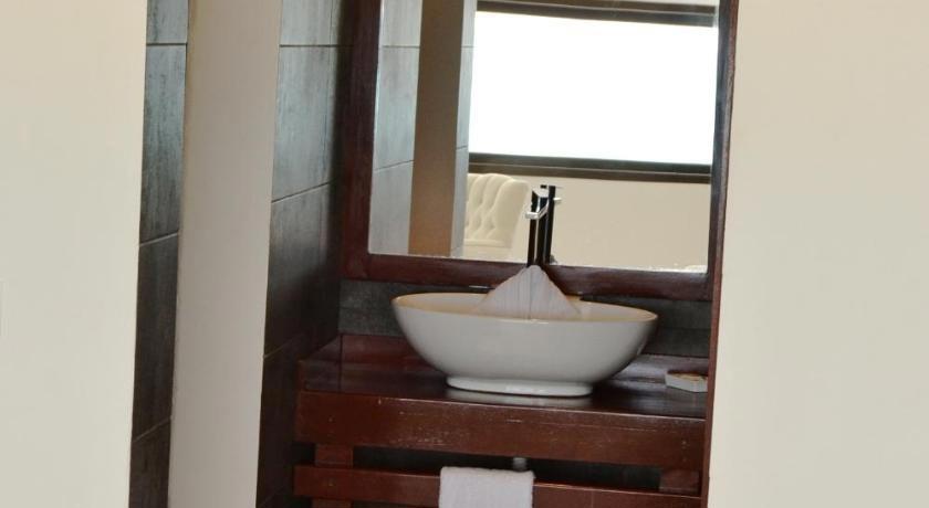Hotel LIVVO Budha Beach